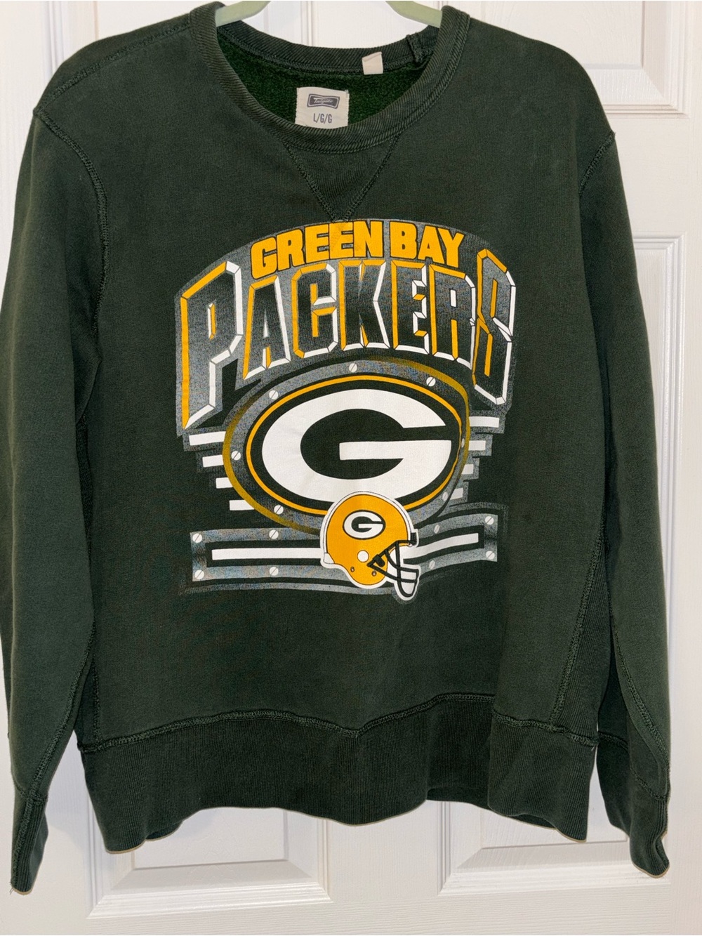Tailgate Packers Sweatshirt – Size Large – NFL Team Logo